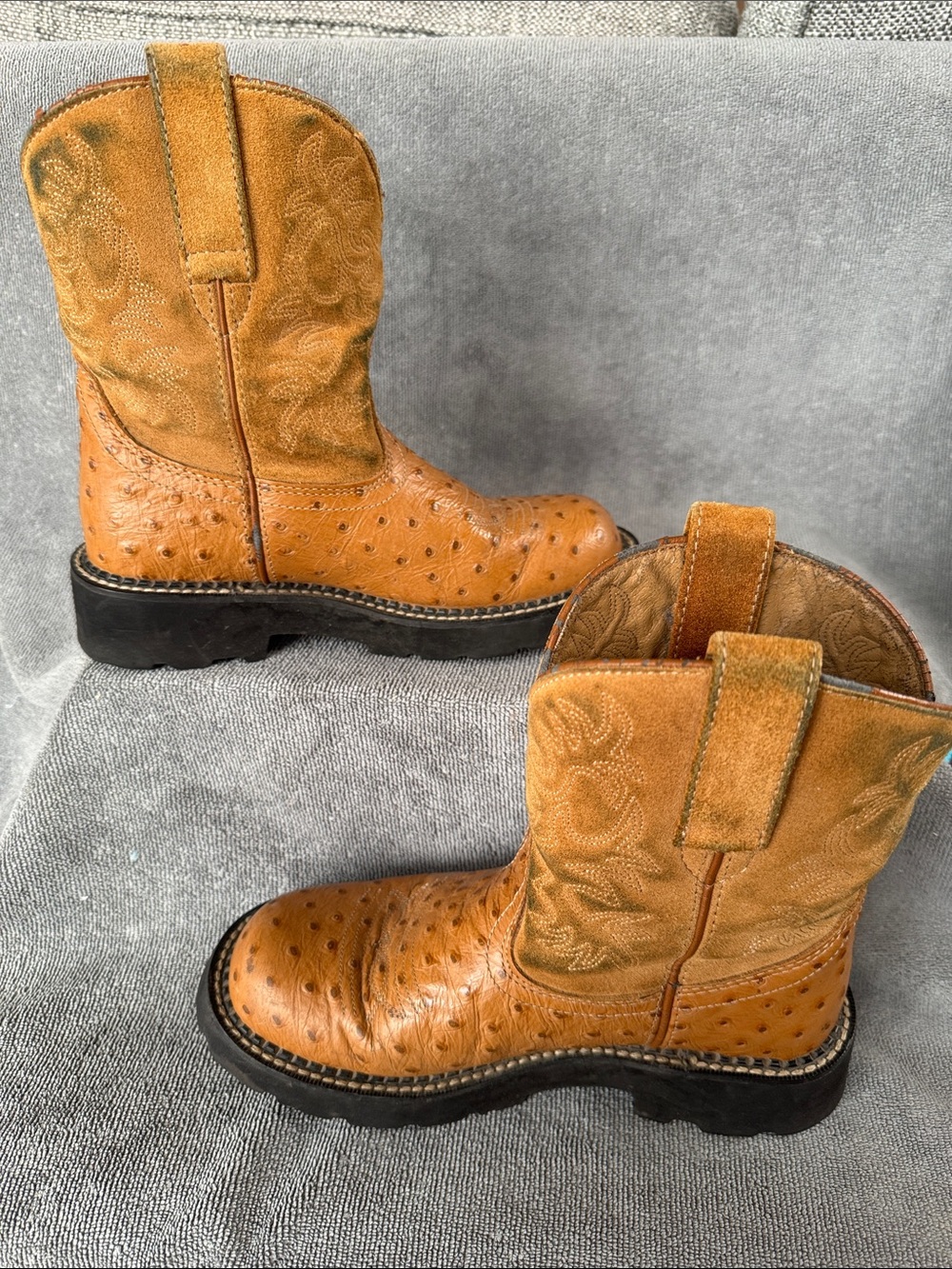 Women’s Fat Baby The Ariat Original Ostrich Print Size 6.5B - Picture 3 of 11